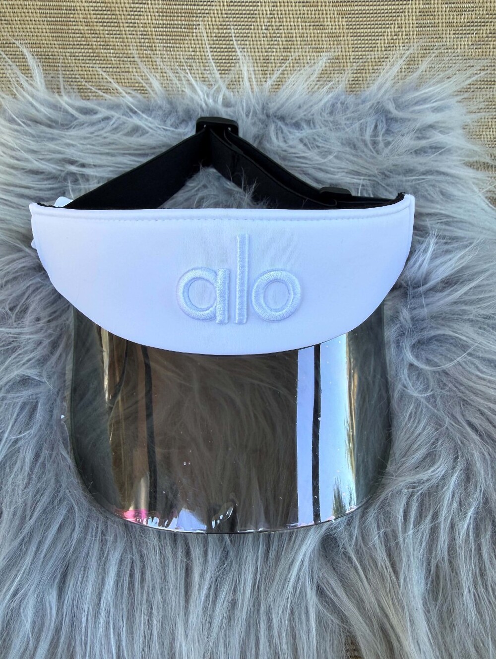 ALO Yoga Airlift Solar Visor In White